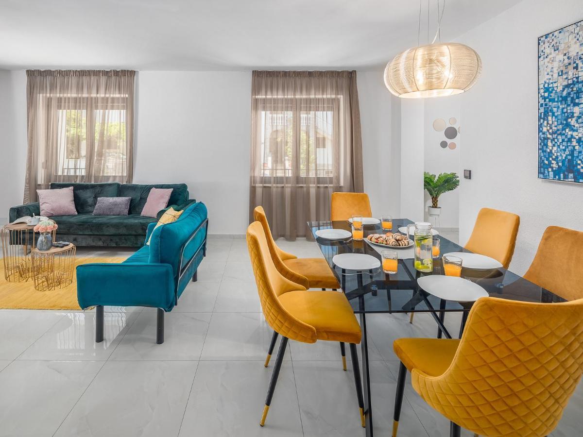 New 2021! Stella Porec Bagian luar foto