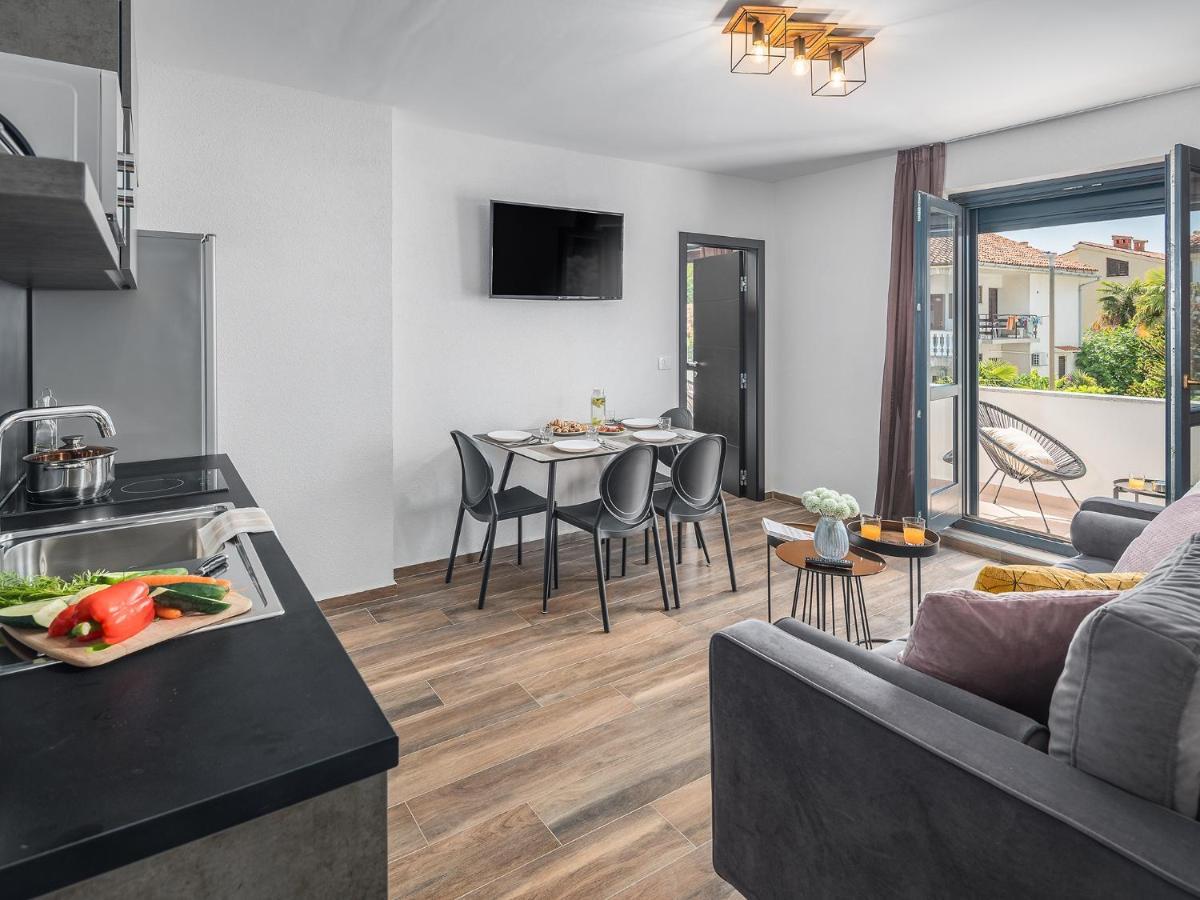 New 2021! Stella Porec Bagian luar foto