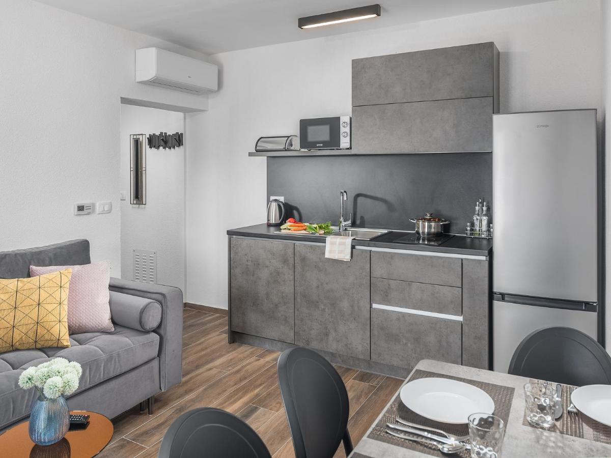 New 2021! Stella Porec Bagian luar foto