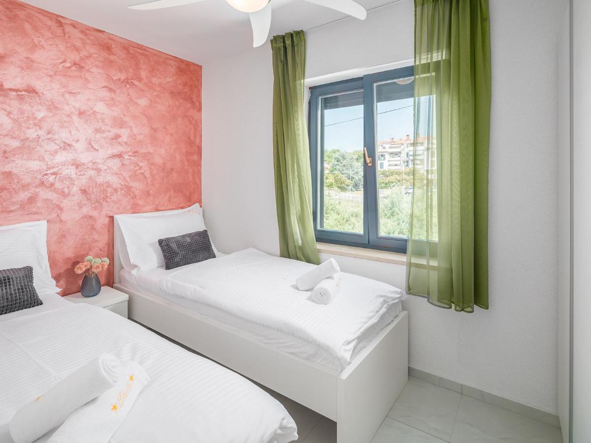 New 2021! Stella Porec Bagian luar foto